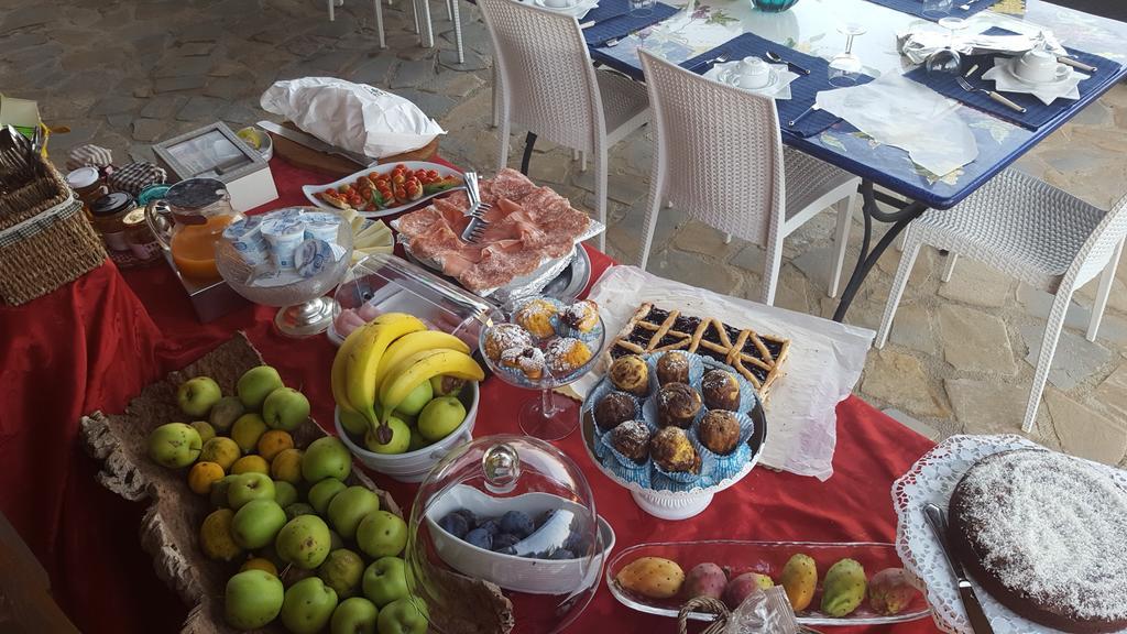 Il Belvederino Bed and Breakfast Brufa Buitenkant foto